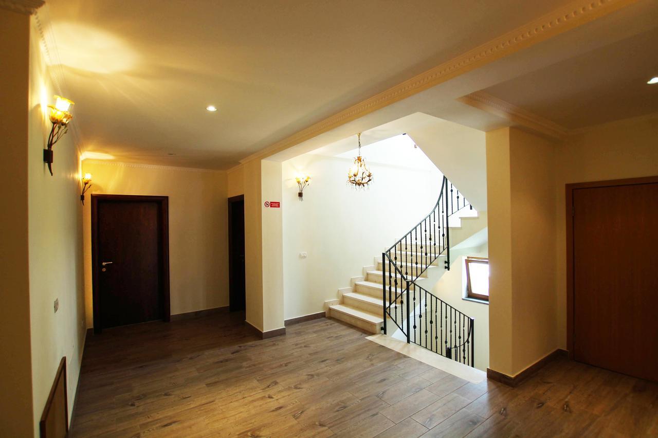 Hotel Eposi Shkoder Exterior photo