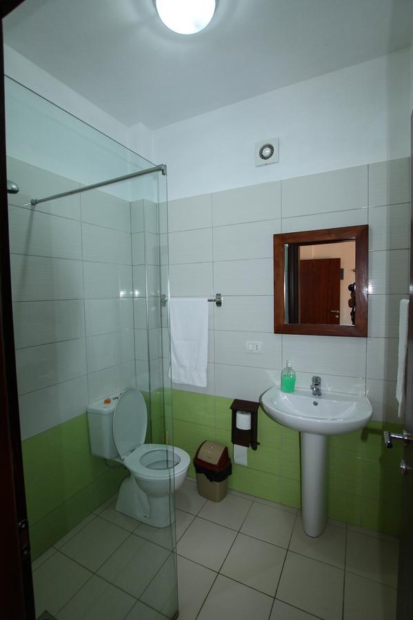 Hotel Eposi Shkoder Exterior photo